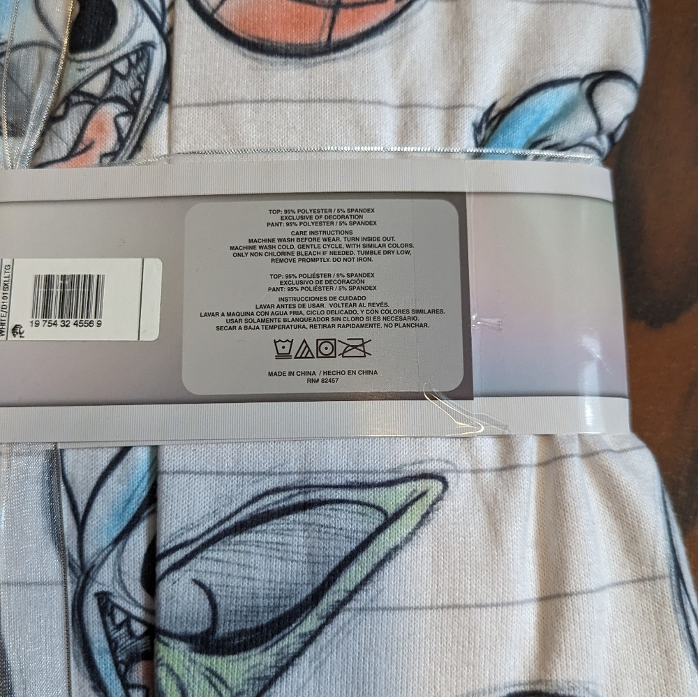 Disney 100 Women's Size XS pajamas Brand New - Picture 7 of 8